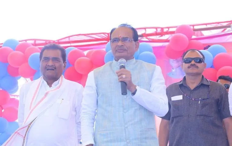 CM Shivraj In Shahdol : सीएम बोले, बदली जा सके किसानों की जिंदगी, सरकार कर रही ये काम