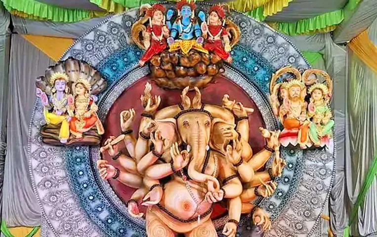 Ganesh Chaturthi 2023 Photo: भोपाल में गणेश चतुर्थी उत्सव की मनभावन झांकियां और दिव्य मूर्तियां, देखें फोटो