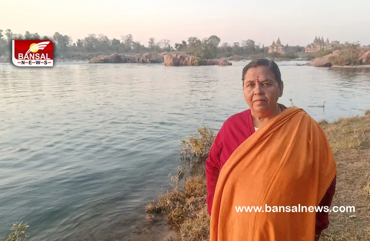 Uma Bharti In Chatarpur : उमा भारती का छलका दर्द, कहा सरकार मैं बनाती हूँ, चलाता कोई और है