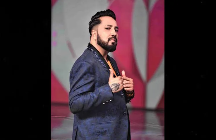 Mika Singh Health: बॉलीवुड सिंगर मीका सिंह को गले में हुआ इंफेक्शन, लोग मांग रहे भगवान से दुआ