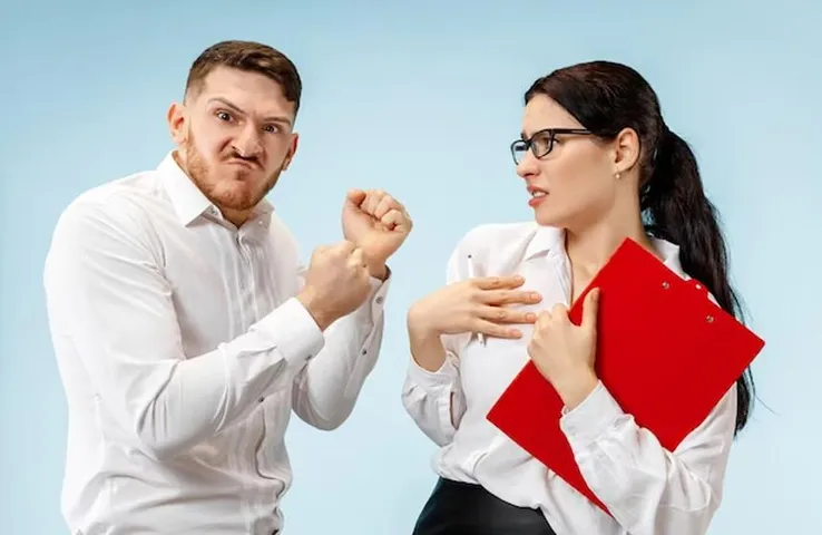 Tips to Deal Rude People: कामकाज हो या फिर घर रूड व्यक्ति से ऐसे करें डील, हमेशा बनेगें मजबूत