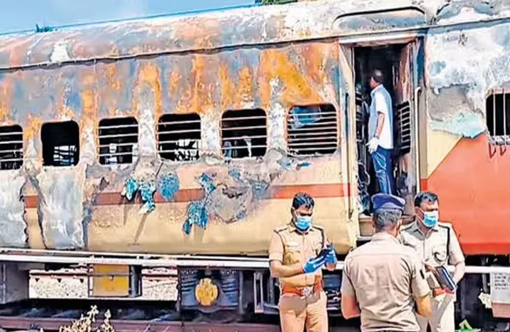 Madurai Rail Coach Accident: रेल हादसे में झुलसे 28 यात्री, विमान के जरिये लाया लखनऊ हवाई अड्डे पर
