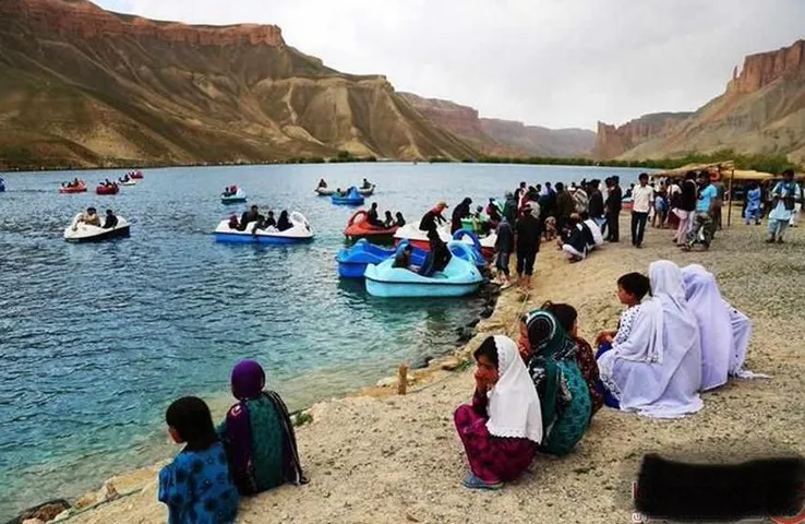 Taliban Government: अफगानिस्तान सरकार का महिलाओं पर तालिबानी कानून, लगाया इन जगहों पर जाने के लिए प्रतिबंध