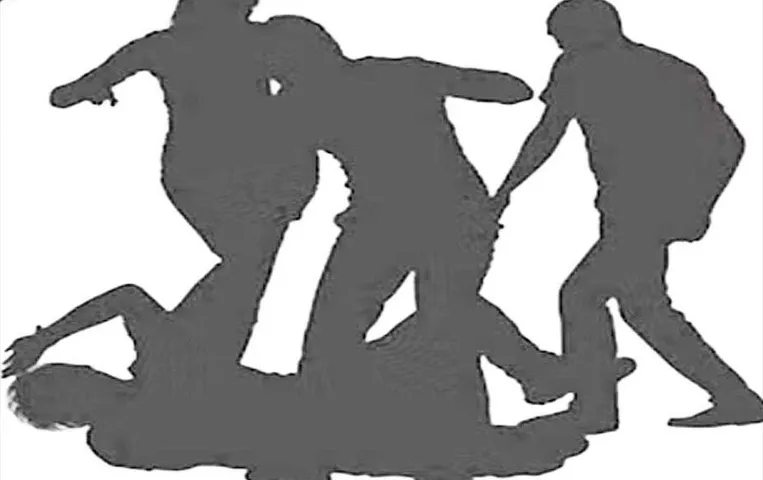 महासमुंद: हथकड़ी खोल किया मारपीट और गाली-गलौज, वीडियो बनाकर किया वायरल