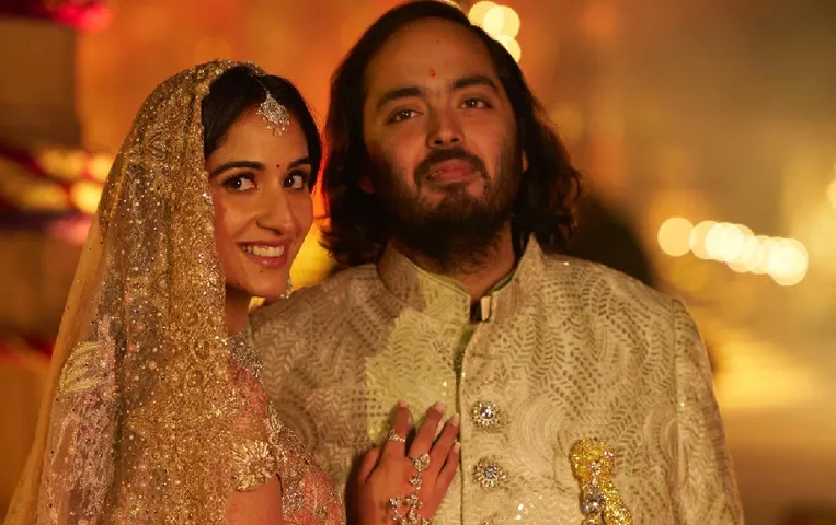 Ambani Wedding Bomb Threat: एक्स पर यूजर ने लिखा-अंबानी की शादी में बम, मुंबई पुलिस अलर्ट; हॉक्स ट्वीट का शक