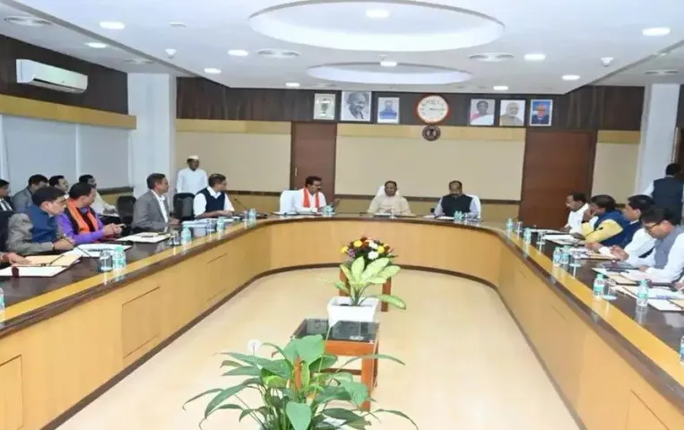 CG Cabinet Meeting Update: मानसून सत्र की तैयारी को लेकर साय कैबिनेट की बैठक आज, इन मुद्दों पर होगी चर्चा