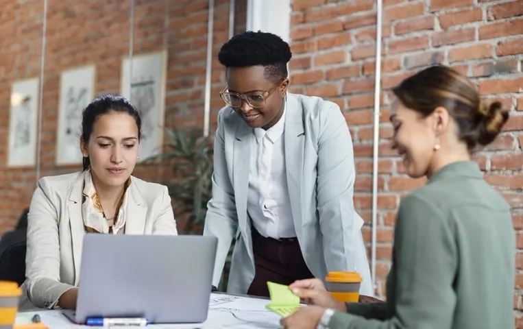 Career Tips for Business: क्या आप अपना बिजनेस शुरू करना चाहते हैं, इन टिप्स से आसान होगी राह