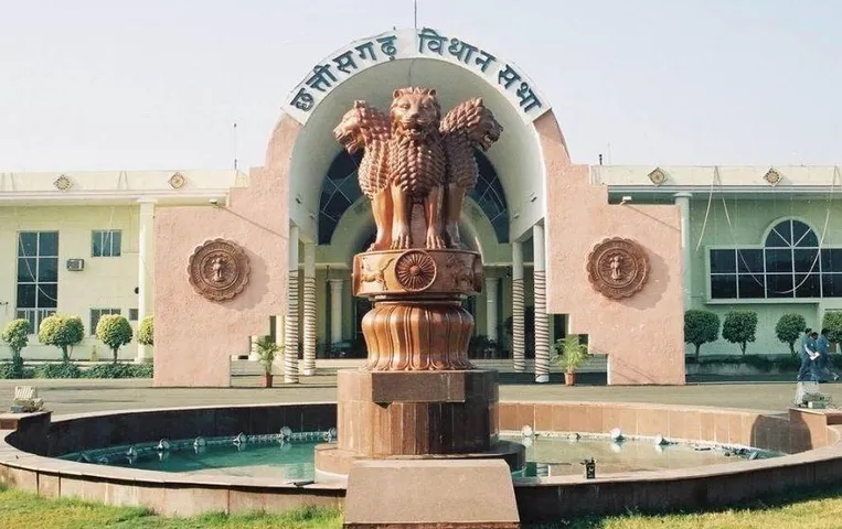 छत्तीसगढ़ विधानसभा में अनुपूरक बजट ध्वनिमत से पारित: महतारी वंदन योजना समेत कई विकास कार्यों के लिए इतने का प्रावधान