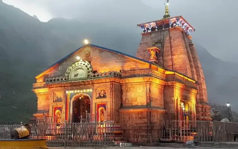 Kedarnath Dham Gold Controversy: क्या सहीं में चोरी हुआ था केदारनाथ धाम से 228 किलो सोना? जानें क्या कहते हैं पुजारी