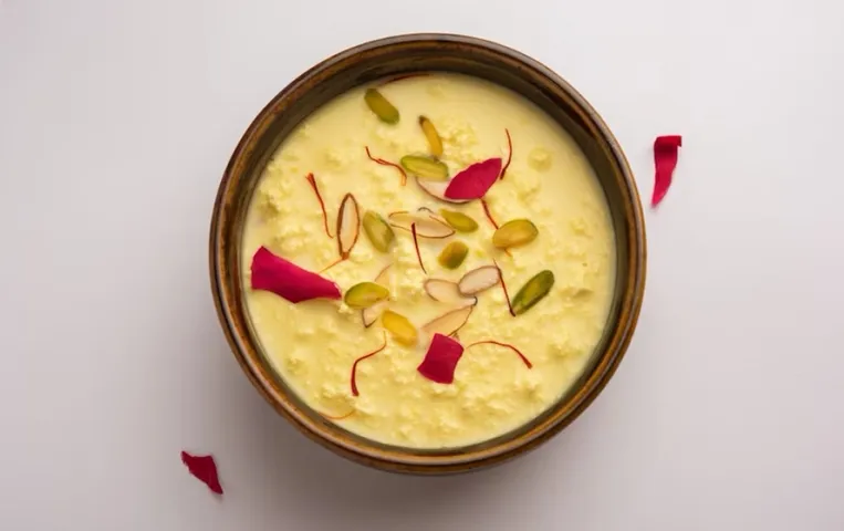 Santre Ki Kheer Recipe: इस सवान के महीने में भगवान शिव को लगाए संतरे की खीर का भोग, बनाना है आसान, नोट कर लें रेसिपी