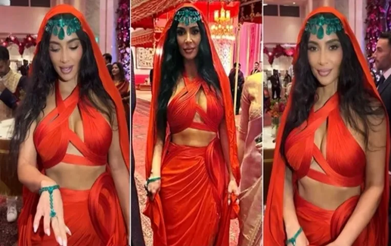 Anant-Radhika Wedding:सिर पर दुपट्टा लिए Kim Kardashia ने देसी लुक में बिखेरा जलवा,जाते-जाते भारत के लिए कही ये बड़ी बात