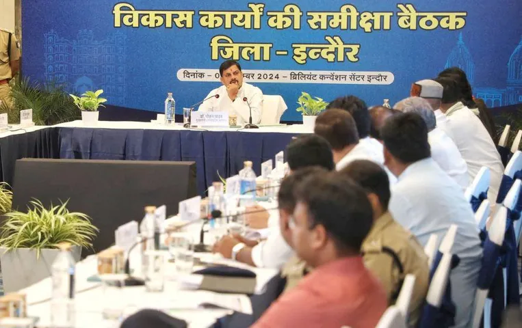 इंदौर, उज्जैन और देवास बनेंगे मेट्रोपॉलिटन सिटी: सीएम का बड़ा एलान इस दिन से दोनों शहरों के बीच दौड़ेगी मेट्रो