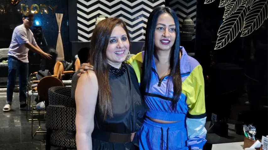 Munisha Khatwani & Kashmera Shah Enjoying at Hunky Dory!