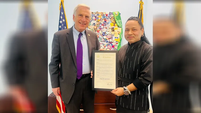 Padma Shri Kailash Kher Honored by New York Assembly at Bharatotsav 2024