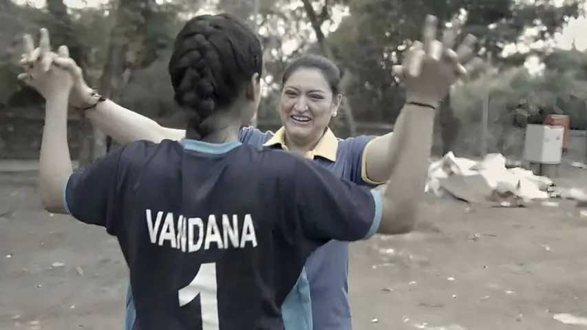 Vandana Plans Kabaddi Match to Defend Coach in 'Wagle Ki Duniya'