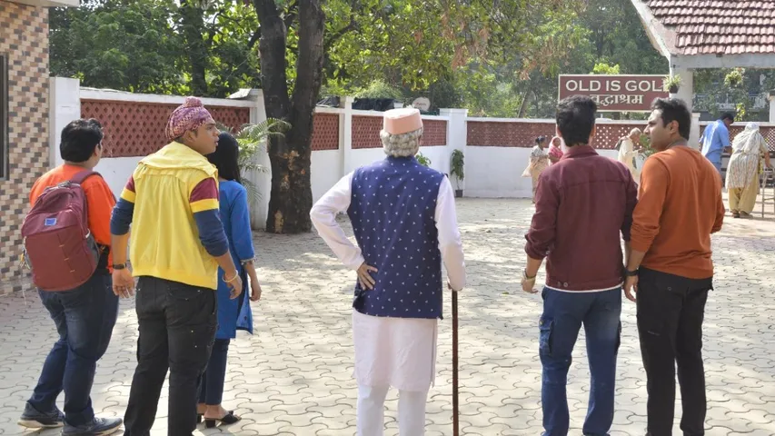 Today's Episode Sneak Peek Jethalal & Bhide Suspect a Major Mix-Up!