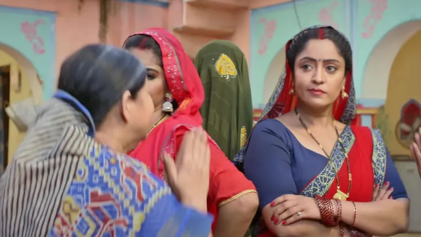 Shubhi Sharma Stuns in Bhojpuri Film 'Saas Ki Saas Banungi Main' Trailer