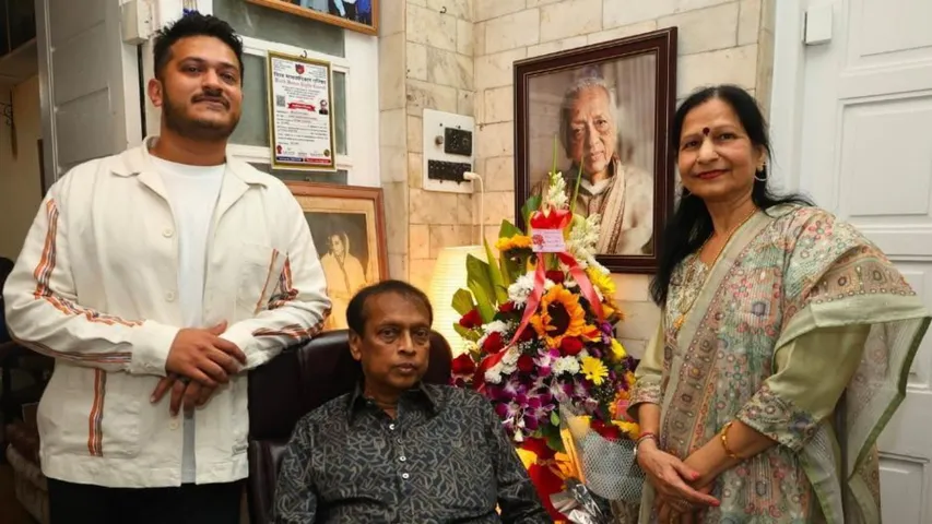 Producer Ashok Shekhar’s sentimental 70th Bday celebrations—‘yeh shaam mastaani’ ! by Chaitanya Padukone