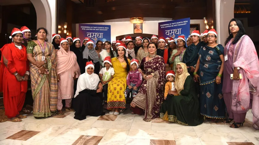 Christmas Festivities Jagriti & Vasudha Cast Celebrate with Kids