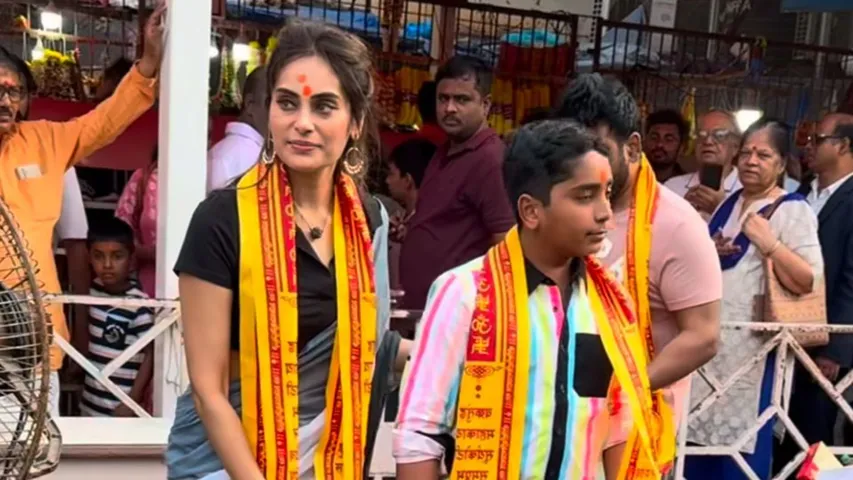 Shrutika Arjun Visits Siddhivinayak Temple Post Bigg Boss 18 Eviction