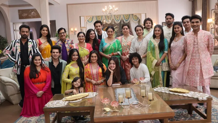 Two Worlds Collide Shahs vs. Kotharis – Drama, Love, and Chaos in Anupamaa!
