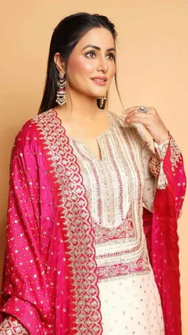 Hina Khan Apologizes to Nation After Kashmir Terror Attack: 'As a Muslim…'