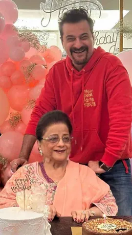 Kapoor Family Matriarch and Boney Kapoor's Mother Nirmal Kapoor Dies at 90