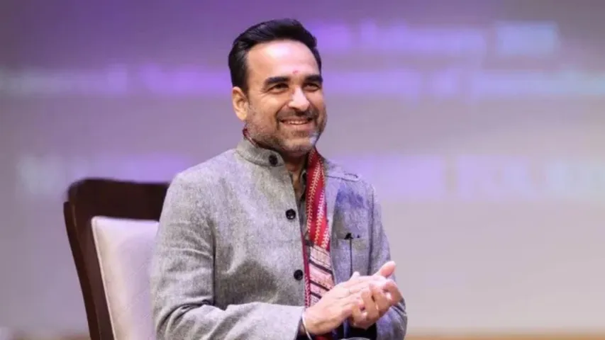When Pankaj Tripathi ran in front of a crowd wearing very less clothes