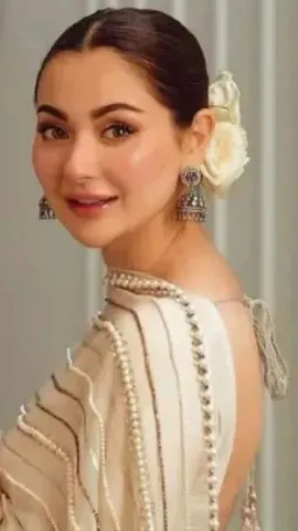 Hania Aamir (3)
