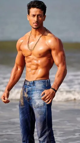 Tiger Shroff (5)