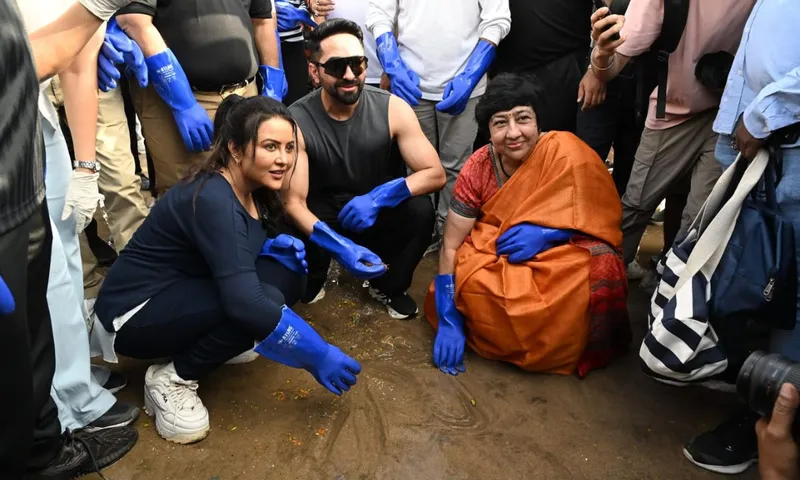 A Greener Ganpati Ayushmann Khurrana joins Amruta Fadnavis’s Beach Cleanup Drive after Visarjan