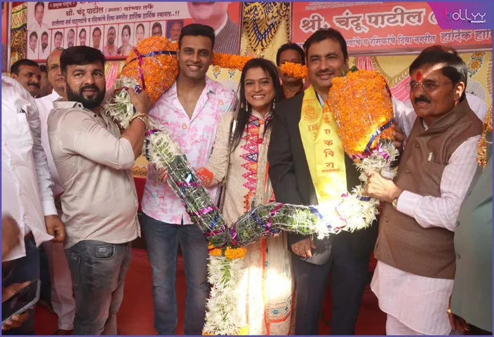 Ekta Jain, Sachin Danai and Dr. Santosh Pandey participated in the Diva Koliwada's Ekveera Mata Palki Yatra. 