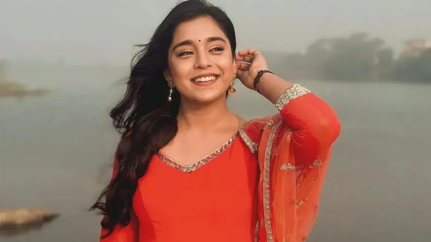Sumbul Touqeer Khan