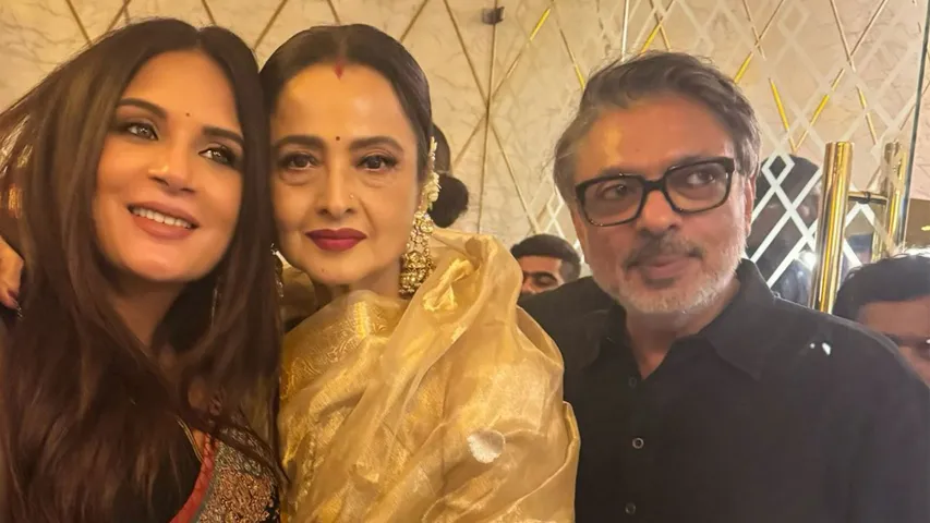 Emotional Moment Rekha Hugs Richa Chadha, Tears Flow