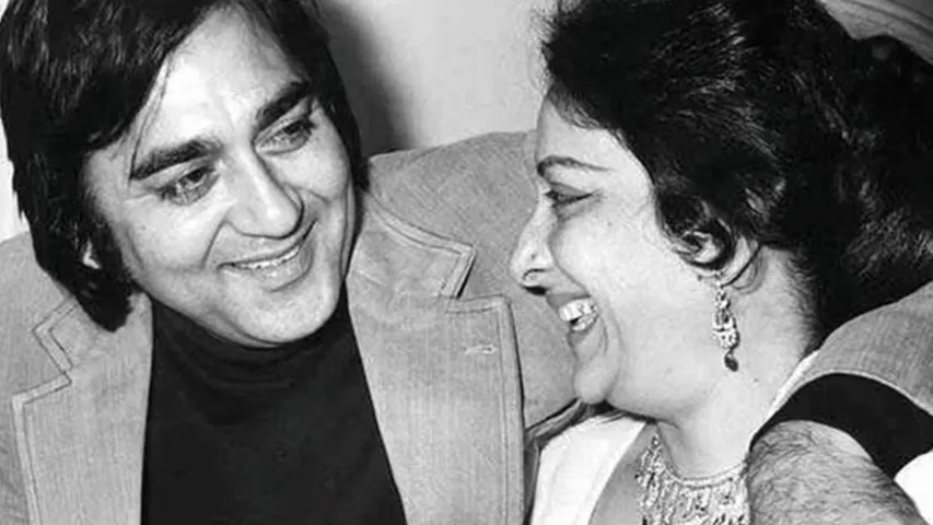 Sunil Dutt jumped into the fire to save Nargis's life