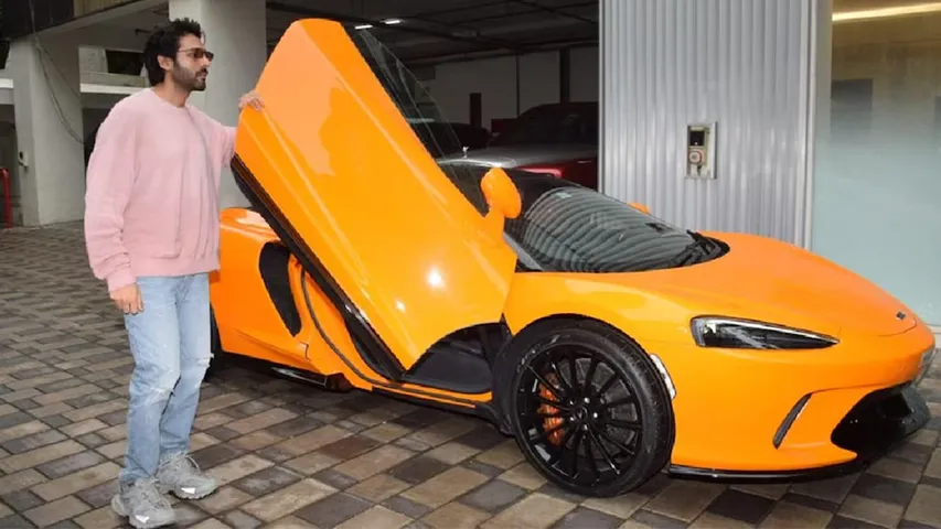 Kartik Aryan's McLaren GT