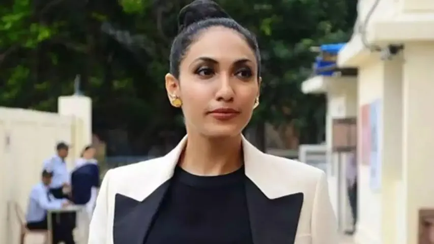 Prerna Arora Turns Heads As She Opens The Show For A Fashion Event