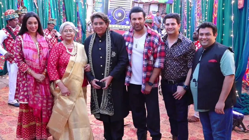 Celeb galore at Deepa Shahi and Rajan Shahi's Iftaar Party!