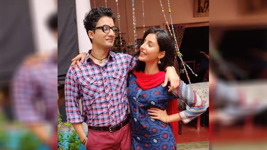 Mirzapur S3 Harshita Gaur Teases Dimpy-Robin Drama
