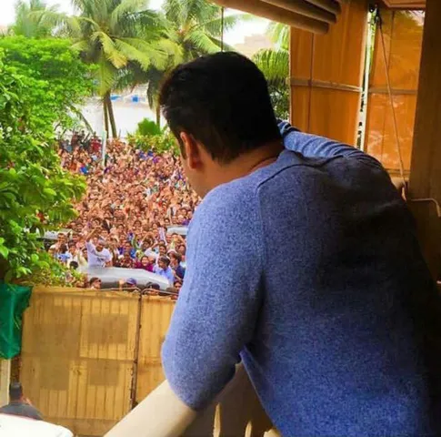 HERE'S HOW SALMAN KHAN CELEBRATED THIS EID