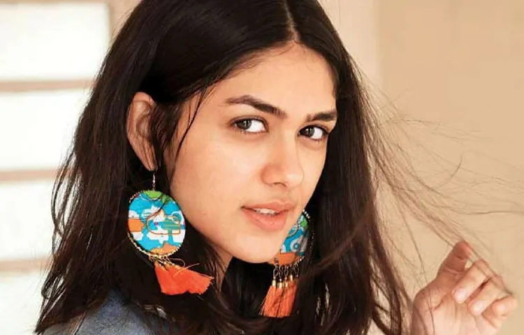 KUMKUM BHAGYA'S MRUNAL THAKUR OPPOSITE HRITHIK ROSHAN IN SUPER 30?