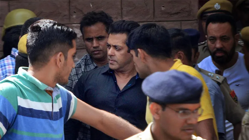 SALMAN KHAN'S POACHING CASE : COURT RESERVES BAIL ORDER FOR TOMORROW
