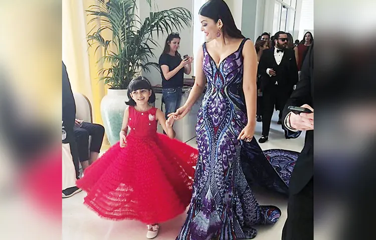 WATCH : AISHWARYA RAI BACHCHAN TEACHES AARADHYA HOW TO TWIRL AT CANNES 2018