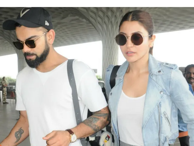 Anushka teaches a man for littering on Mumbai streets a lesson