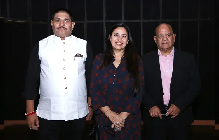 Kavi Surinder Sharma & Sunil Jogi witnessed in Delhi mesmerizing audience by their hilarious verses !