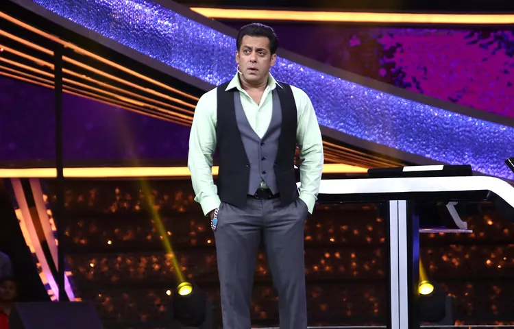 Salman Khan tryst with Mumbai Local   