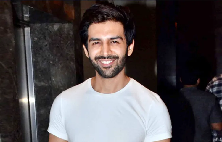 Kartik Aaryan Gets A Warm Welcome In His Hometown In Gwalior 