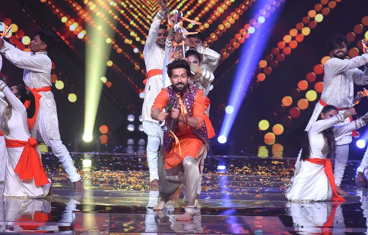 Nakuul Mehta’s Legim Performance At Adbhut Ganesh Utsav