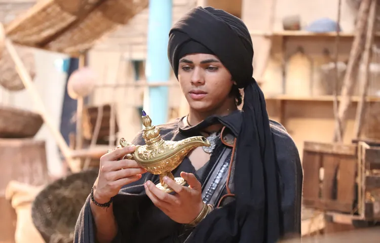 Genie gets ready to leave Aladdin and join hands with his new ‘Aaka’