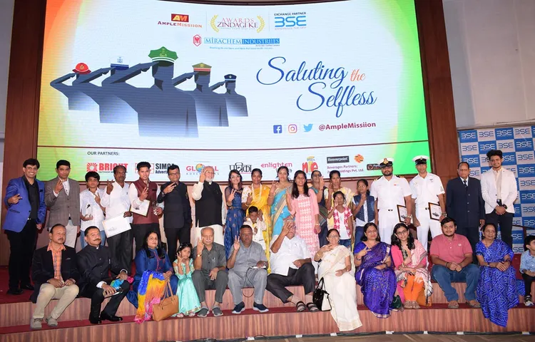 Vijay Diwas Celebration With Awards Zindagi Ke By Dr. Aneel Kashi Murarka's Ample Mission In A Bid To Honour Martyr's Families